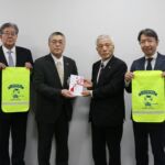 ランドセルカバー贈呈